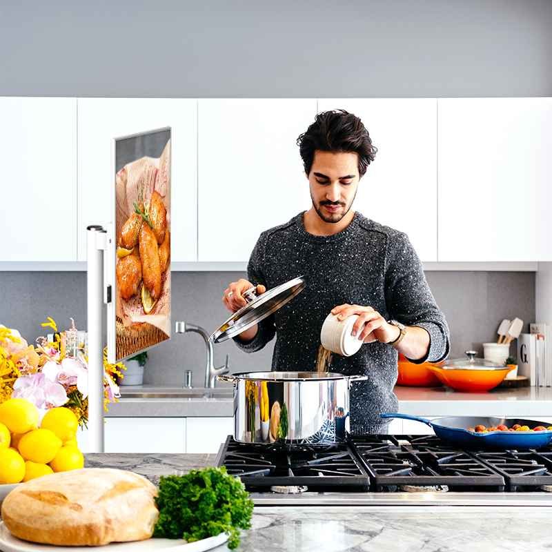 Touch Screen Movable Smart Capacitive Touch Android 12 Free Touch Screen Stand Wireless Screen Mirroring with Auto Play