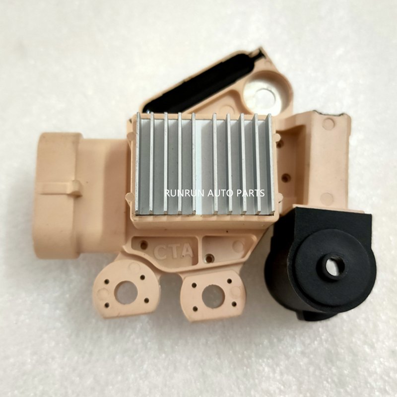 24V 1PIN Alternator Voltage Regulator for HYUNDAI Excavator ARV3333DD RV3333A 2610987 21Q642001 21Q6-42001