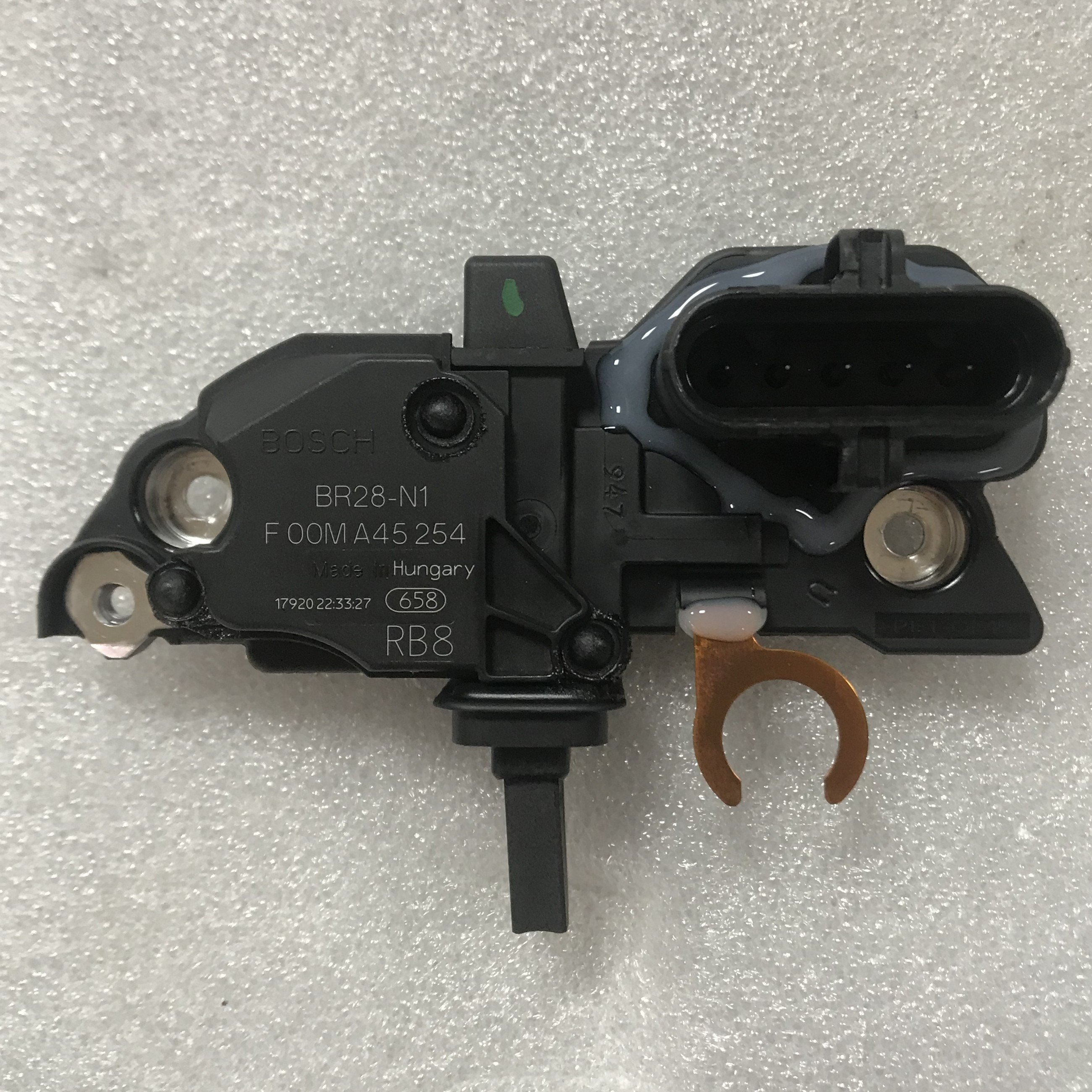 24V ORIGINAL SEG ALTERNATOR PARTS REGULATOR F00MA45254 51256010006 1797688 1900935 21510068 for MAN E2000 EM FOCL