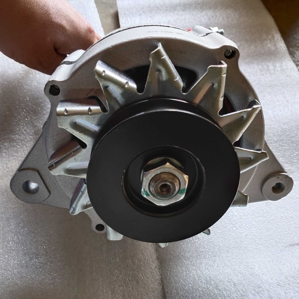 Auto Vehicle AC Car Alternator Assembly Alternator for ISUZU NPR 4HF1 4HG1 4HJ1 8971443921 8971701602 8971865510 8972502582