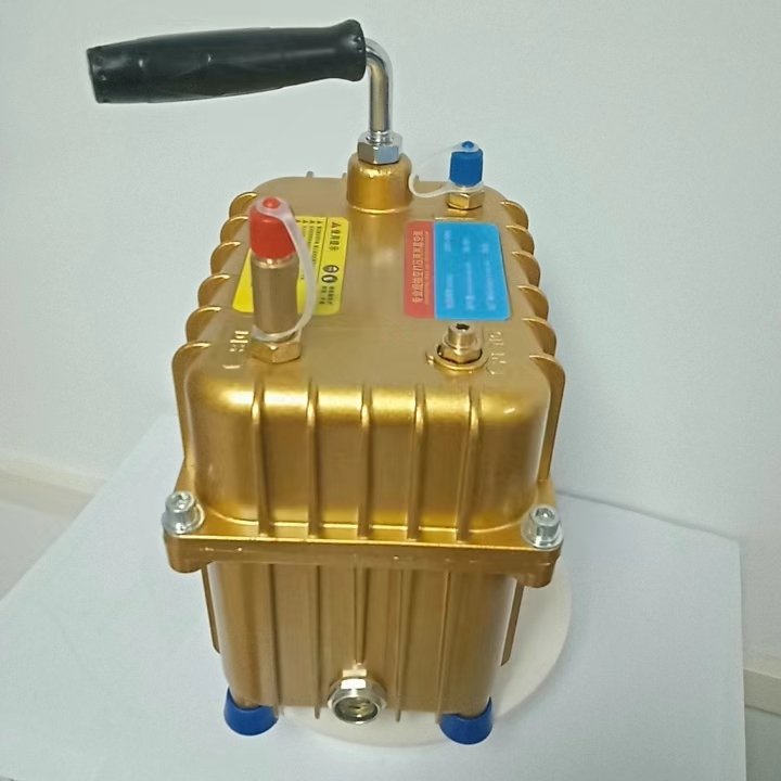 Professional-grade Utranee Vacuum Pumps ZL-18 for Cars AC Air Conditioner Refrigerant Applications 1pumping and Pressing 220V