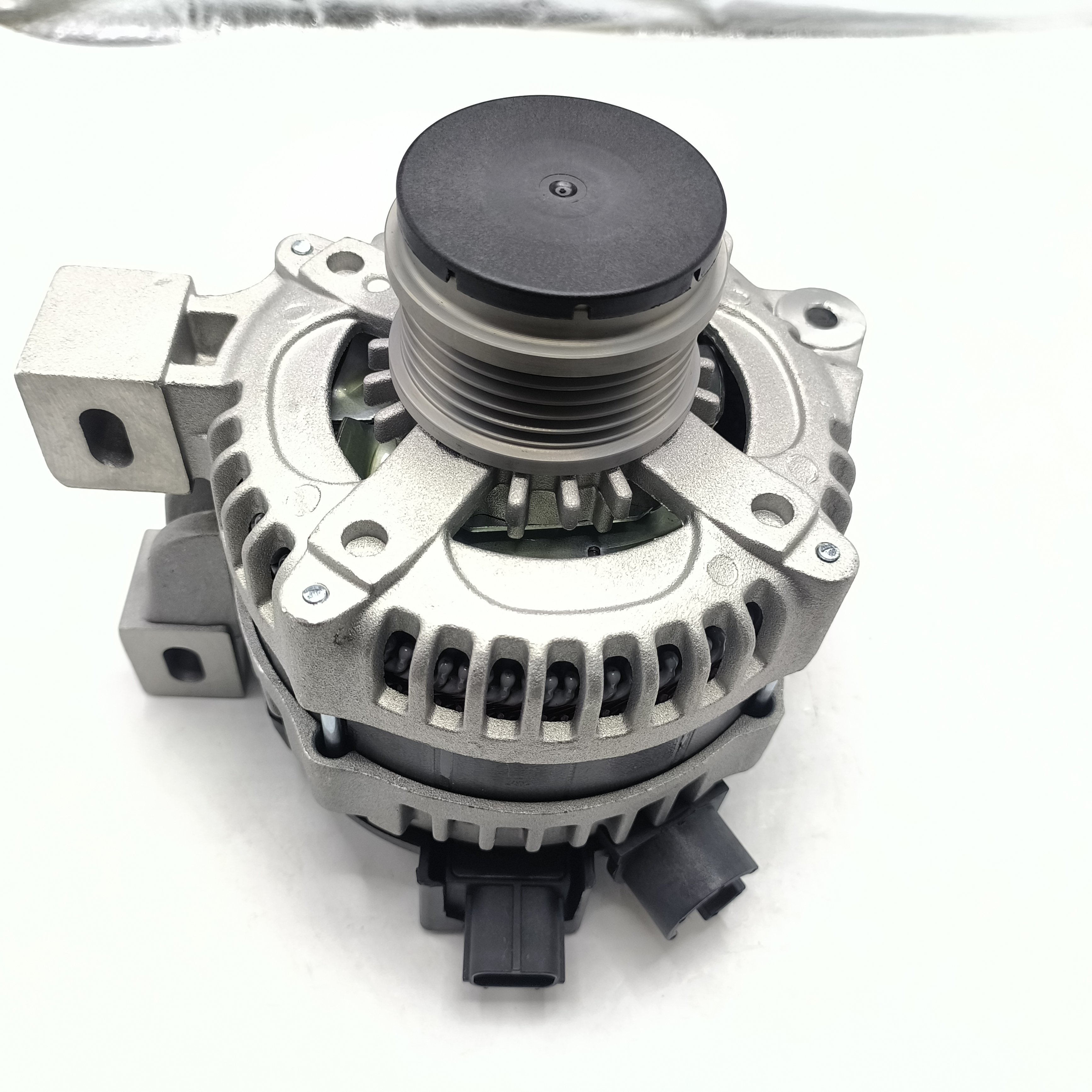 Popular Selling 12V 150A Car Alternator 30659346 30659369 Automobile Generator Car Alternator for volvo C70