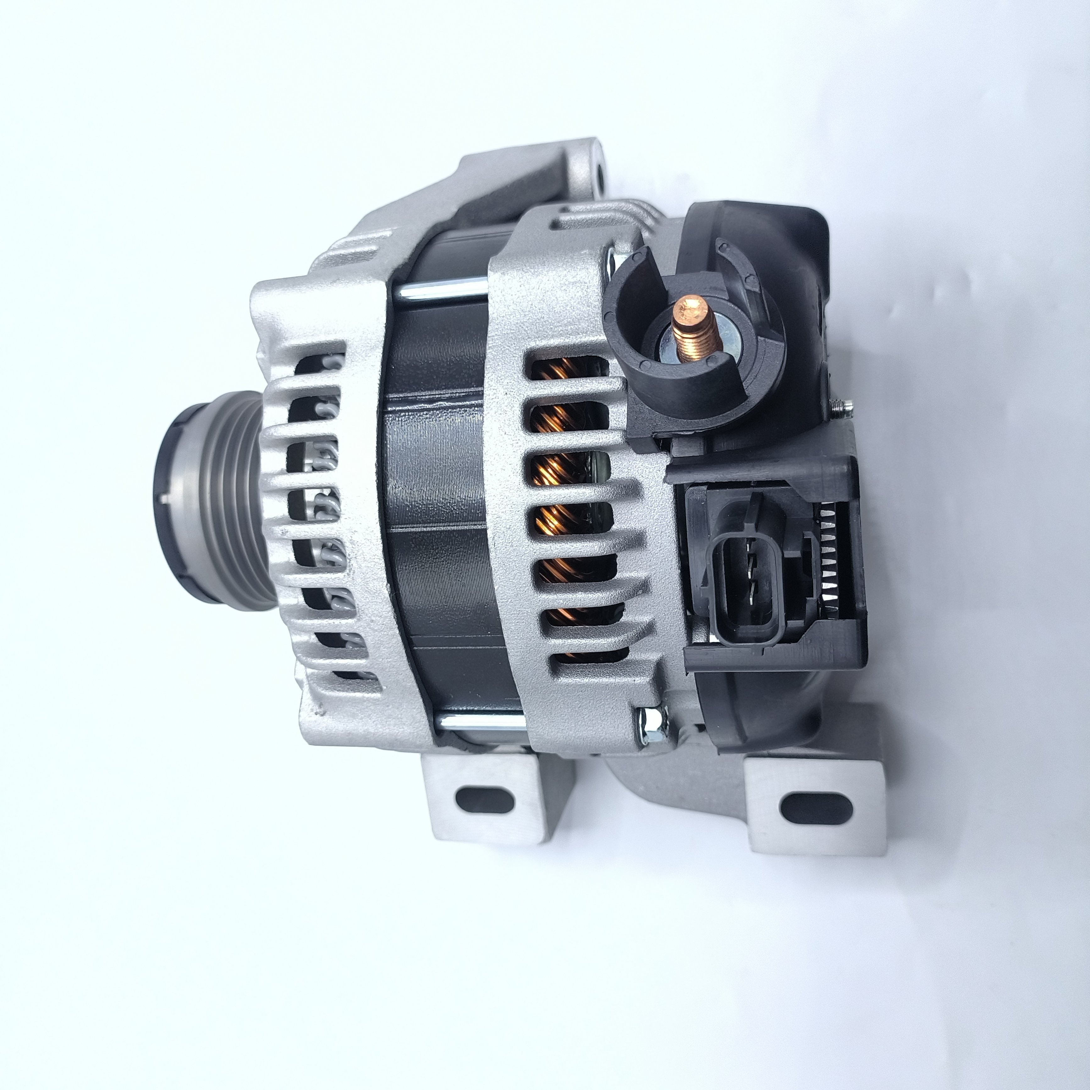 Popular Selling 12V 150A Car Alternator 30659346 30659369 Automobile Generator Car Alternator for volvo C70