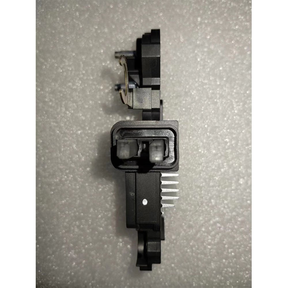 0272221008 for Bosch Alternator Regulator Voltage Regulator for Car Alternator