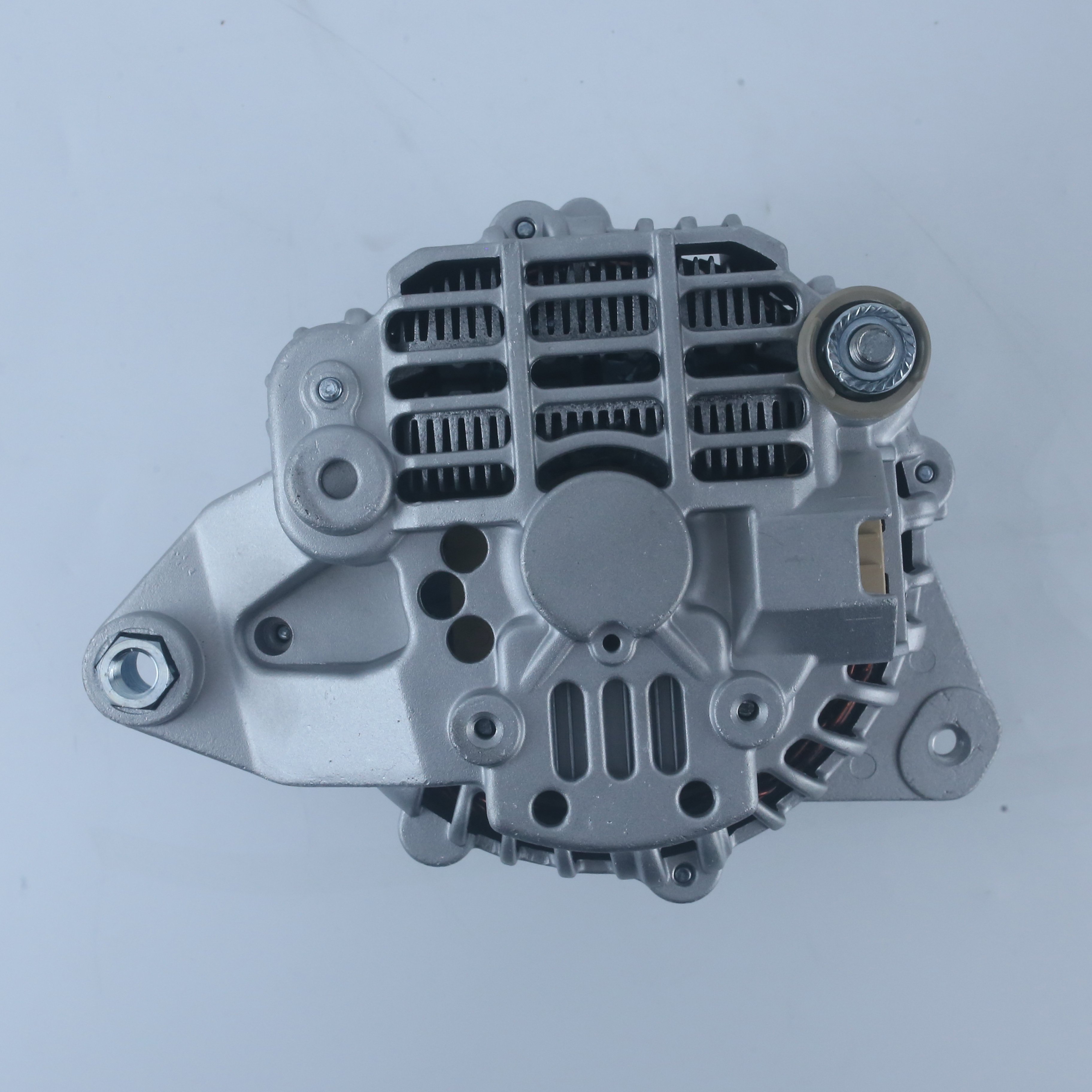 Cheap Factory Price Car Alternator for Mitsubishi Pajero III 00-05 MD341353 A003TA7291 23990N