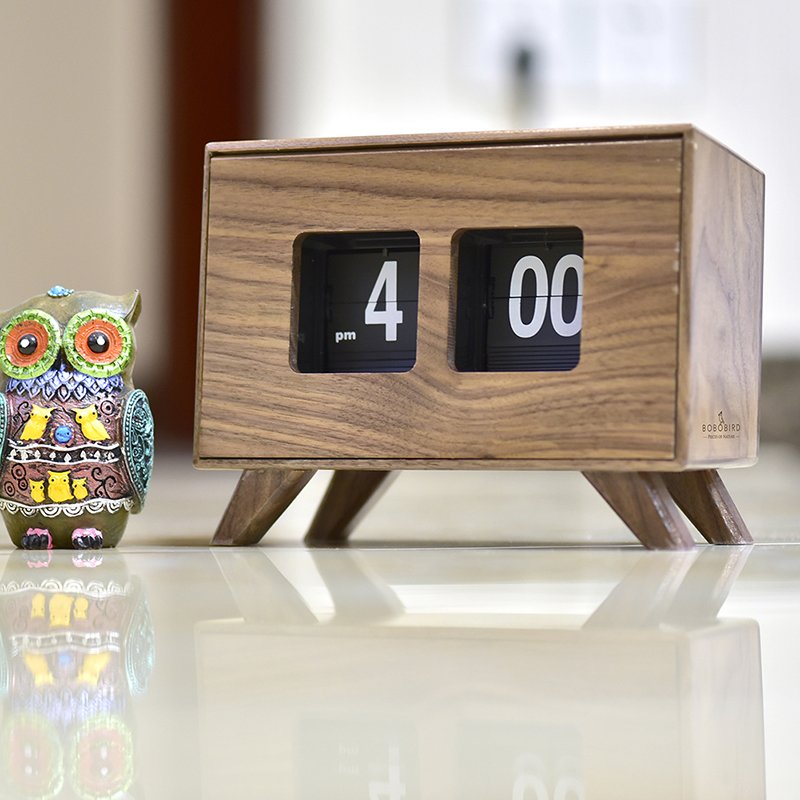 BOBO BIRD Antique Walnut Wood Wooden Clock Square Design Auto Turn Page Electronic Calendar Desk Watch Battery Gift Ornament