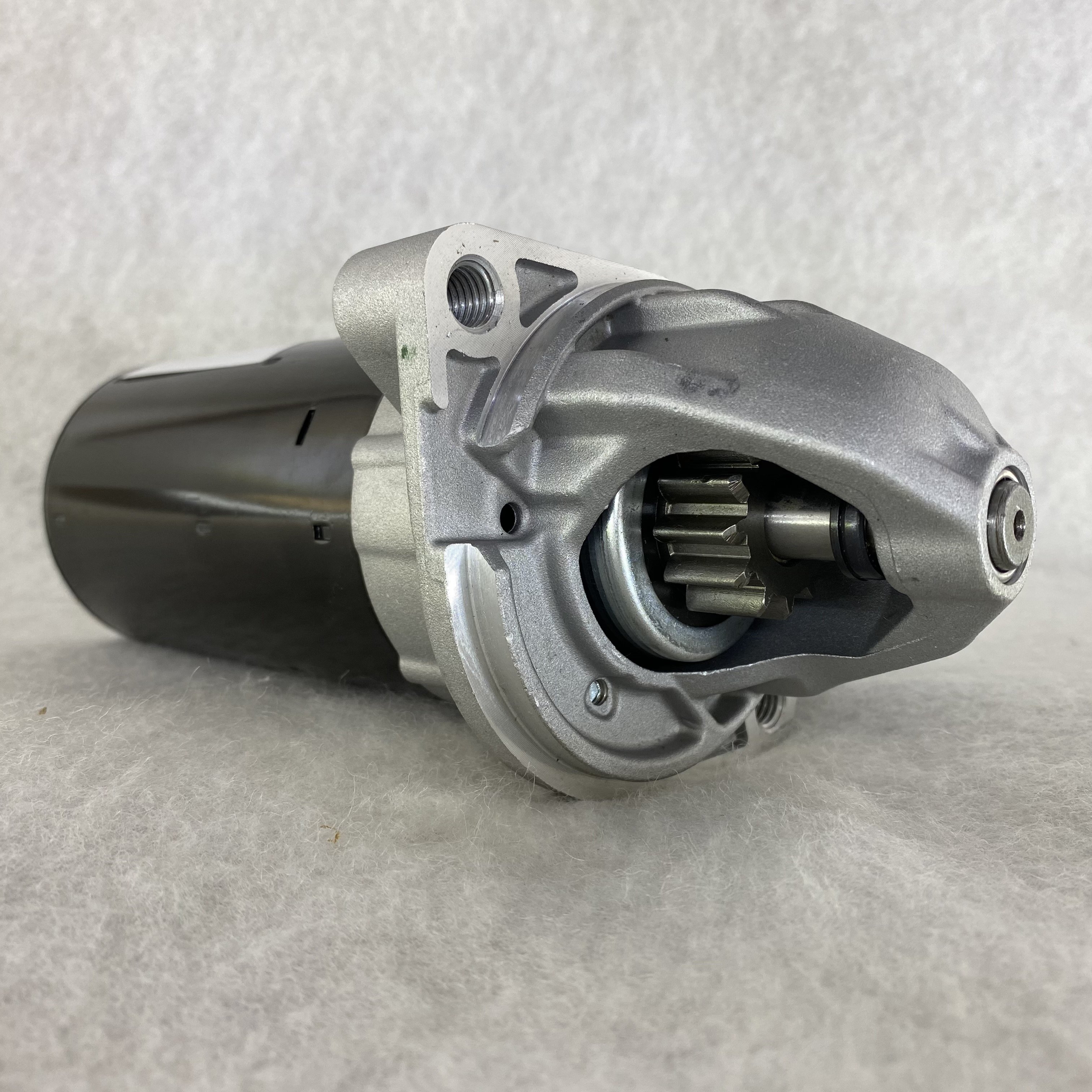 New 12V Starter Motor for BENZ C300 CLS300 E300 E350 E500 Models 0061515901 6361510301 12T Version