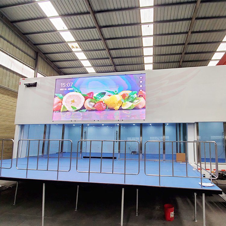 SINOSWAN SR130 13m Huge Roadshow Led Truck with Alternator LED Screen Lifted Sound System and Light System