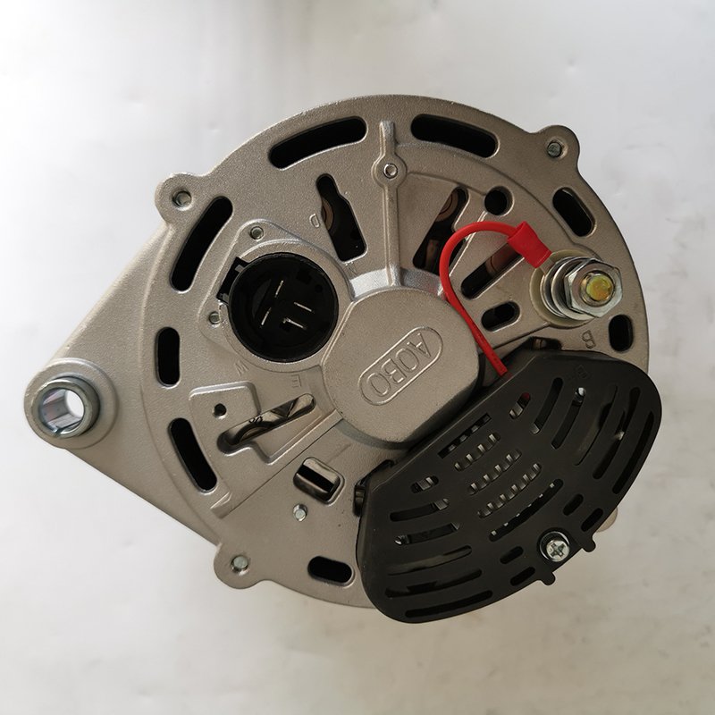 YUCHAI 4D Alternator D7019-3701100/4D/JFZ2504X D7019-3701100/28V/55A/8PK High Quality Hot Selling Factory Verified Supplier