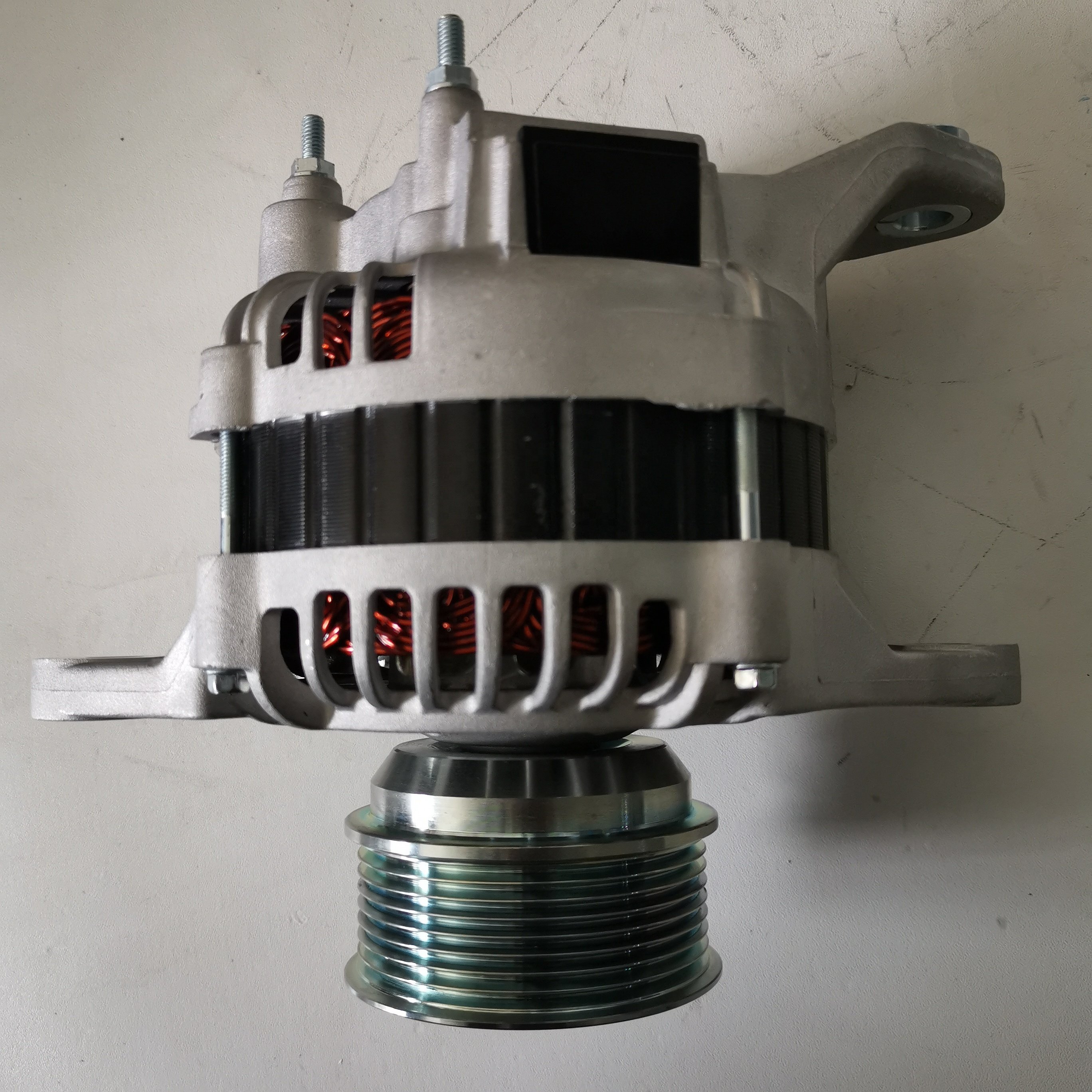 VOLVOSFM420 DeutzS Engine Alternator 21401675 A004TR6291 A004TR6293 21652996 21652997 21401675 24V 110A 8PK