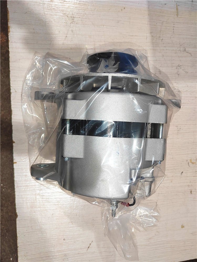 Bus Alternator 3701-01135 Generator Alternator 8LHA3040UC-H1 Auto Alternator Spare Parts for Bus