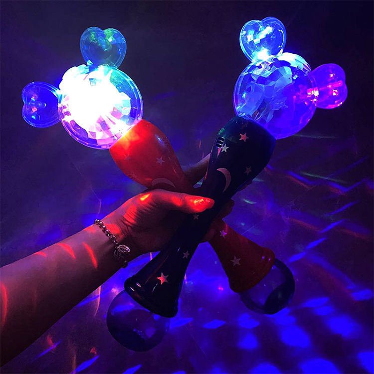 New Design Electric Mouse Bubble Machine Cute Animal Bubble Stick Toys for Kids Playing Bubble Blower Wand with Music and Lights