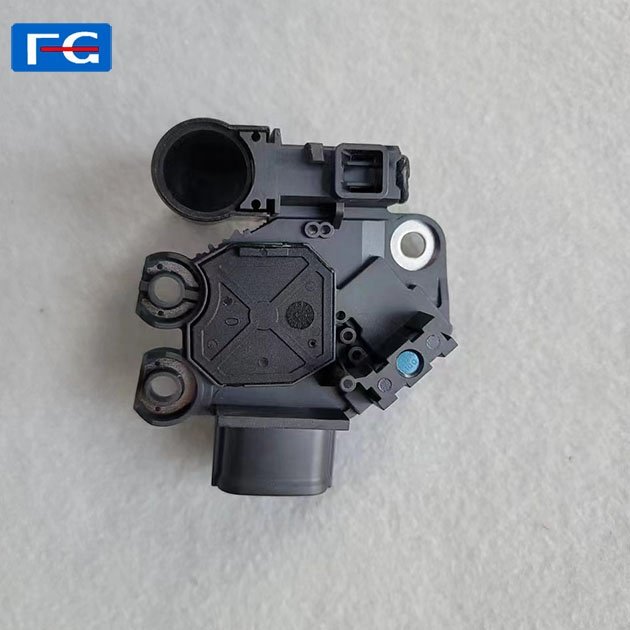Auto Generator Regulator 373702B300 37370-2B300 Car Alternator Generator Regulator for Korea Cars