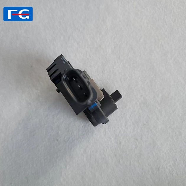 Auto Generator Regulator 373702B300 37370-2B300 Car Alternator Generator Regulator for Korea Cars