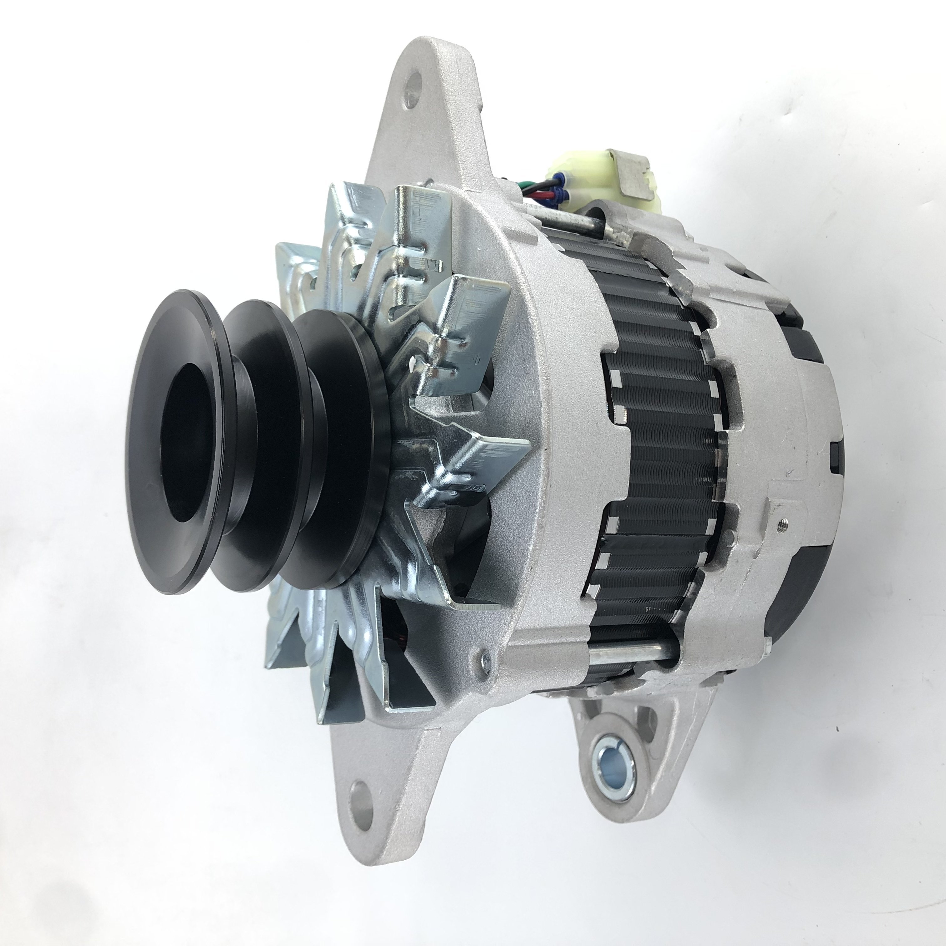 High Quality Auto Alternator J08C 27040-2210 24V 80A