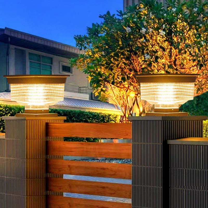 Super Bright Outdoor Garden Courtyard Fence Ip65 Waterproof Solar Gate Post Lamp Pillar Light