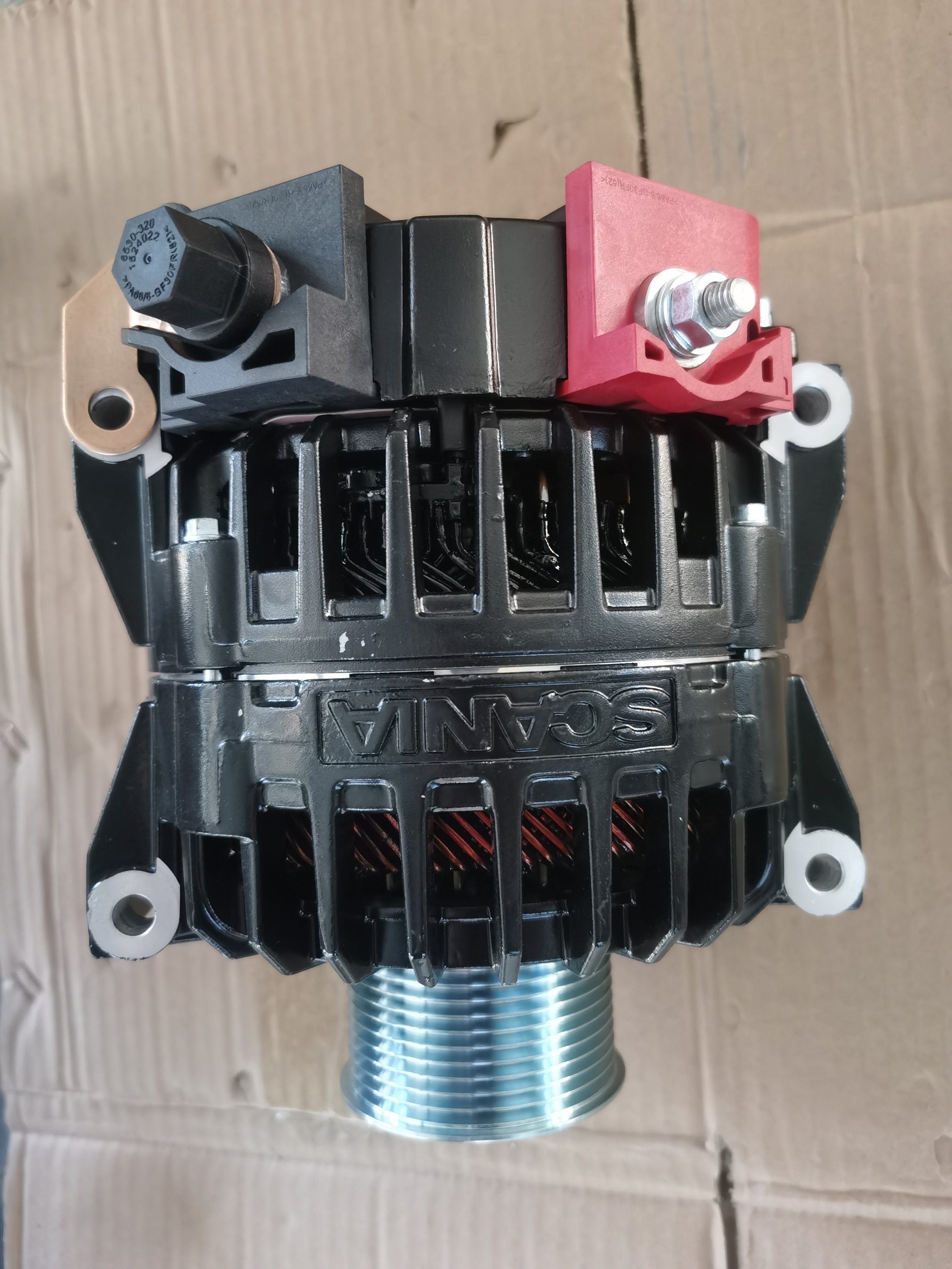 NEW 24V 180A Alternator for SCANIA Trucks PT004 2470900 2448165 2479047 MA120551501 A150P225