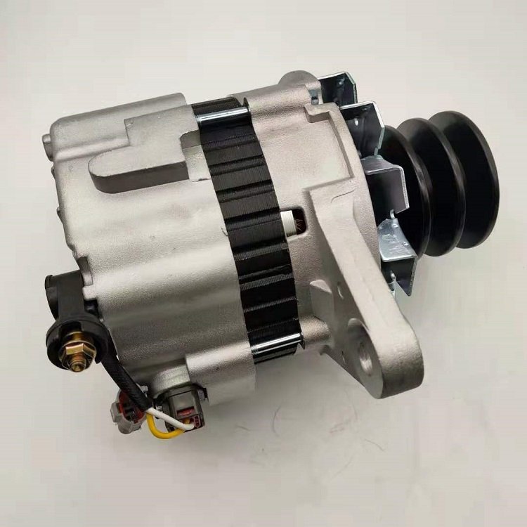 1-81200-5903 A4TU5485 6HK1 Car dynamo 24V 80A