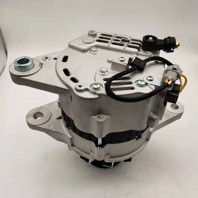 1-81200-5903 A4TU5485 6HK1 Car dynamo 24V 80A
