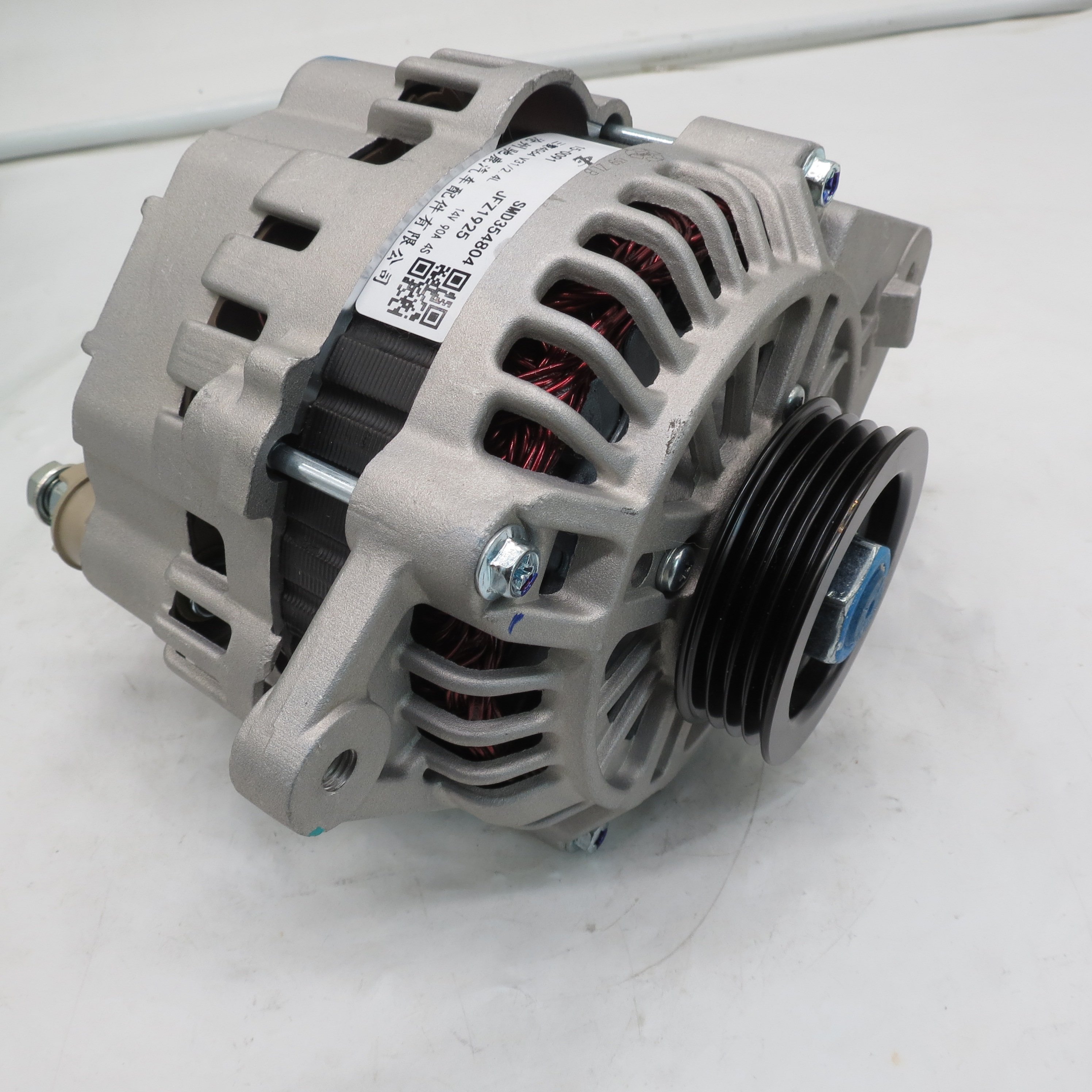 Best Selling Auto Engine Parts SMW252828 SMD354804 JFZ1925 Alternator for Trucks