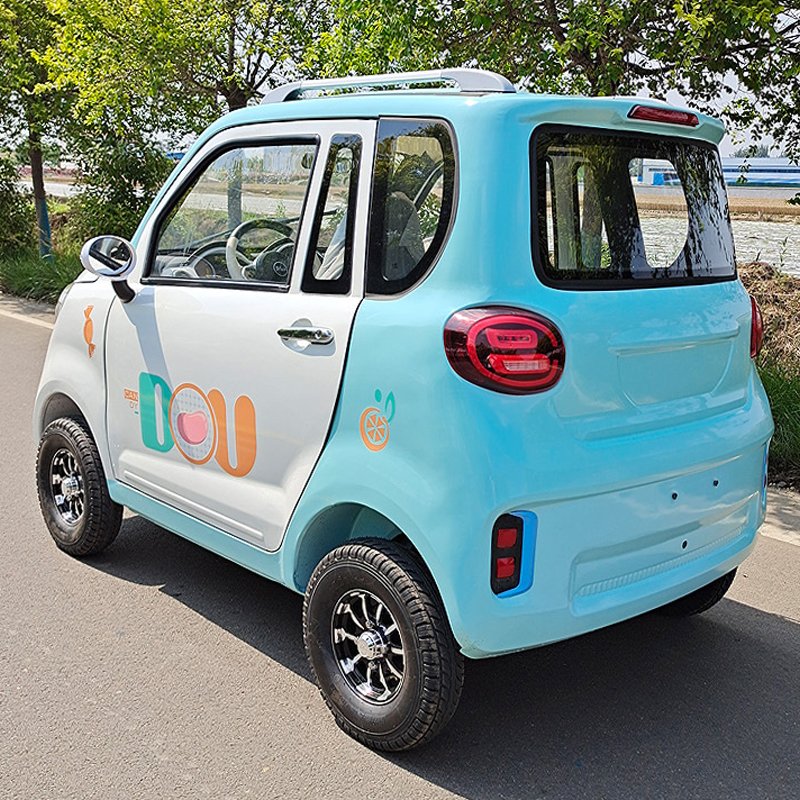 Export Eco Car 4 Wheels Pure Electric Car 60v105Ah 1000w for Adults Two-Wheel Drive 5 Seats Low Speed Mini Electric Battery Car