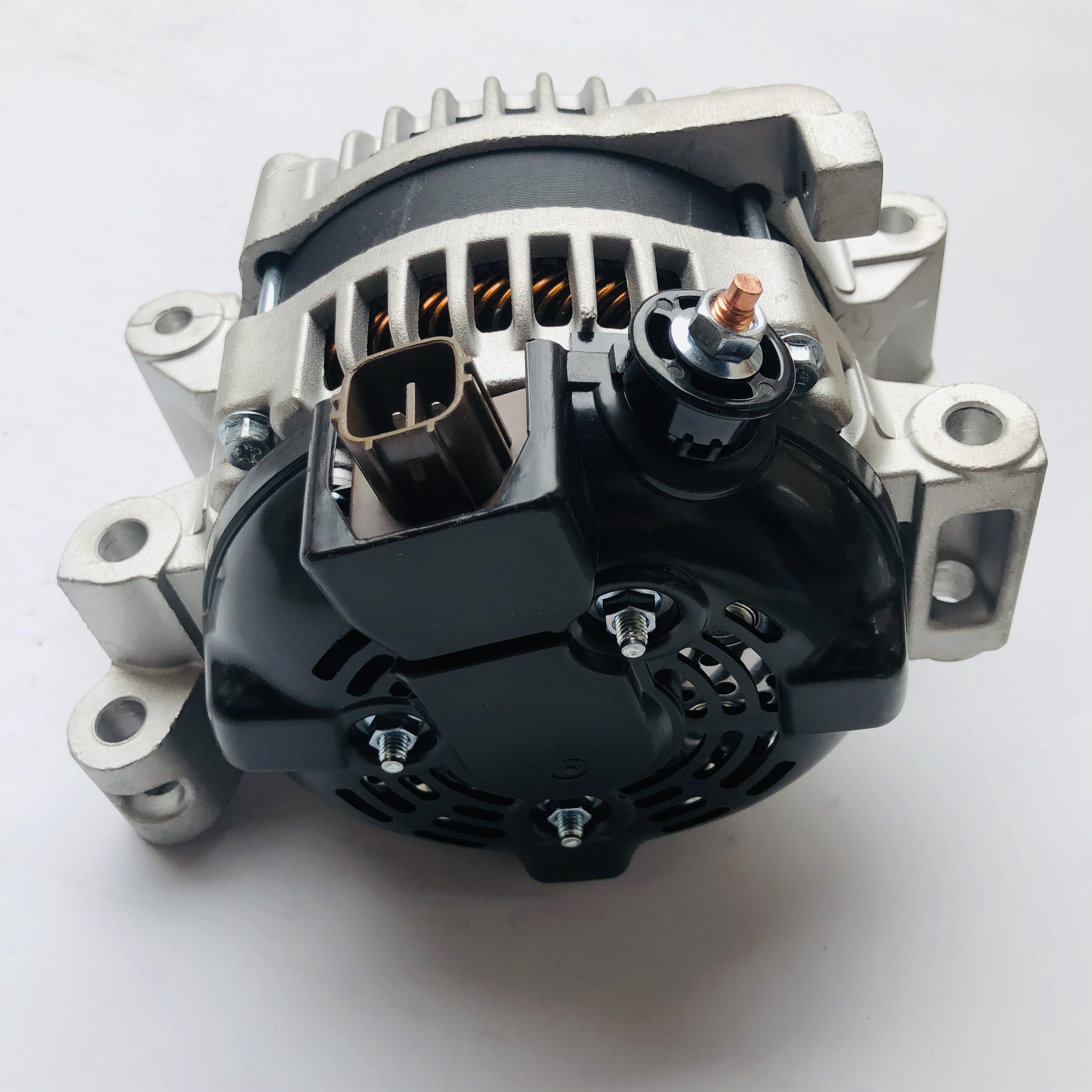 High Quality Car Spare Parts Alternator 12V 130A for Toyota Land Cruiser 1VD VDJ79 VDJ200 27060-51010