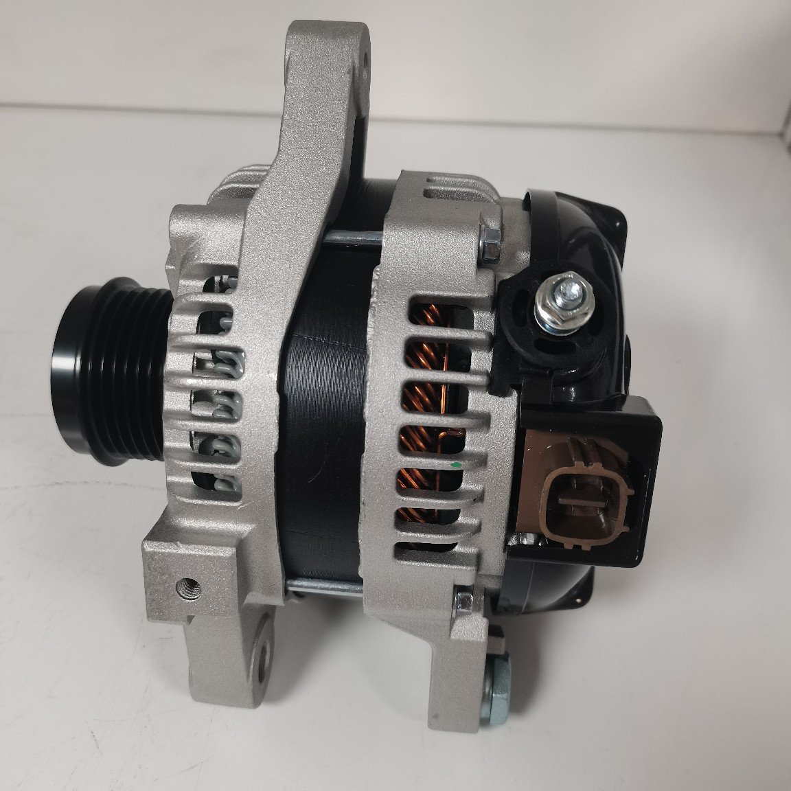 Automotive Car Automobile Generator Automobile Alternator for Toyota Corolla 1.8 2ZRFE1 27060-37040 27060-0T040 11386N