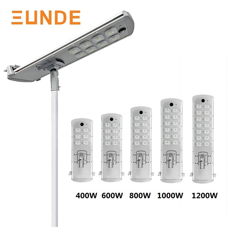 SUNDE 2024 Newest All in One Lithium Battery Powered Smart 1000W 1200W Self Cleaning Solar LED Street Light