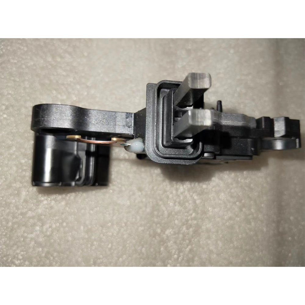 0272222011 for Bosch Alternator Regulator for Mercedes-Benz/Volvo for Car Alternator