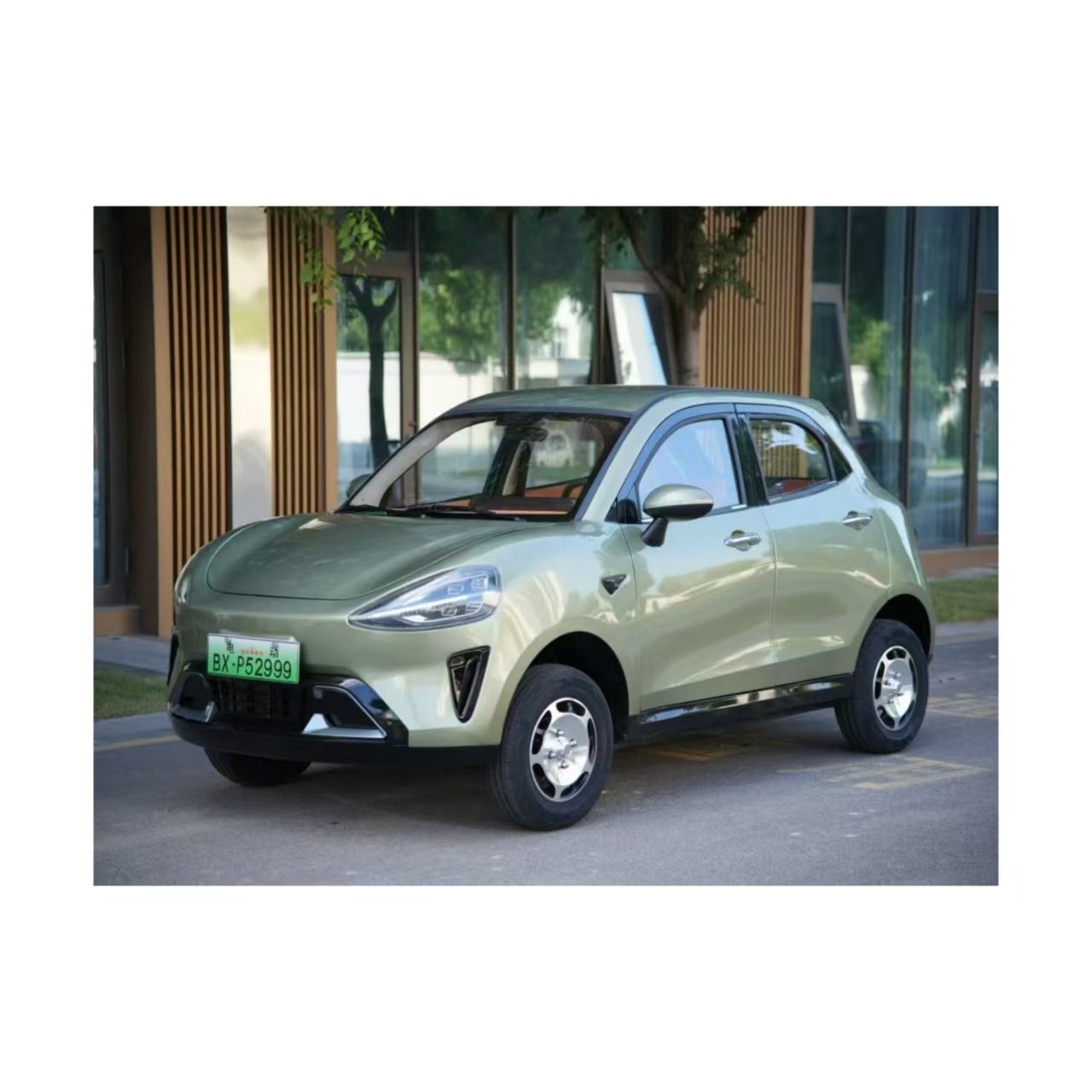 Mini Electric SUV 3000W Four-Wheeled New Energy Vehicle for Families Car Drivers Left-Steering Cheap Battery Made in China