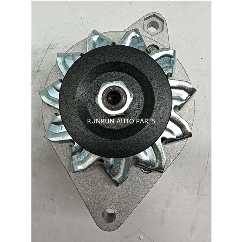 Stock 12V 33A Auto Car Alternator for FIAT 127 1.0 Sport 0120339516 0120339515 0120300528 63300900