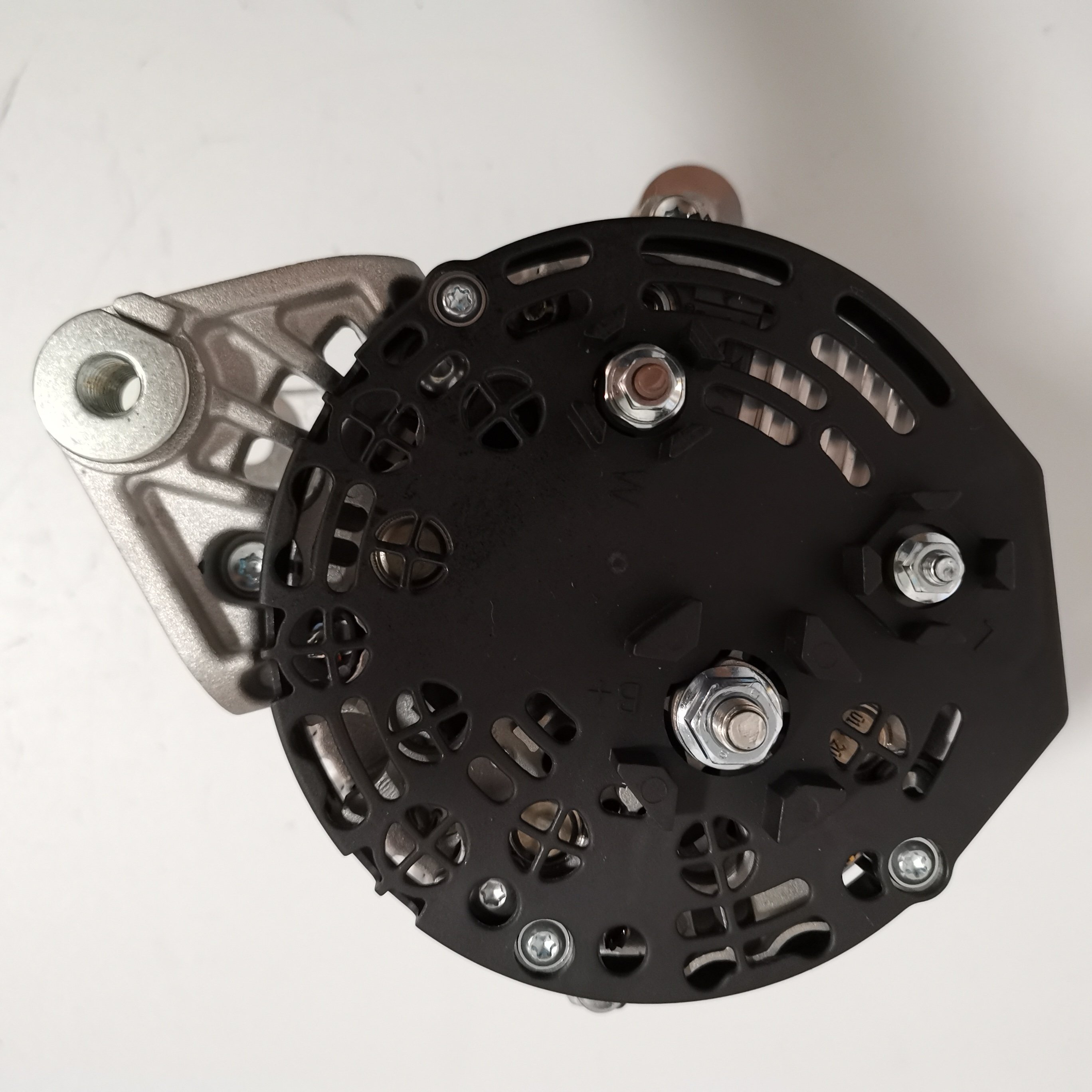 Factory Advantage: Supply Foton Omar Engine Alternator JFZ2120-2511/JFZ2110-490/5318117/120A/28V 5318117/8PK