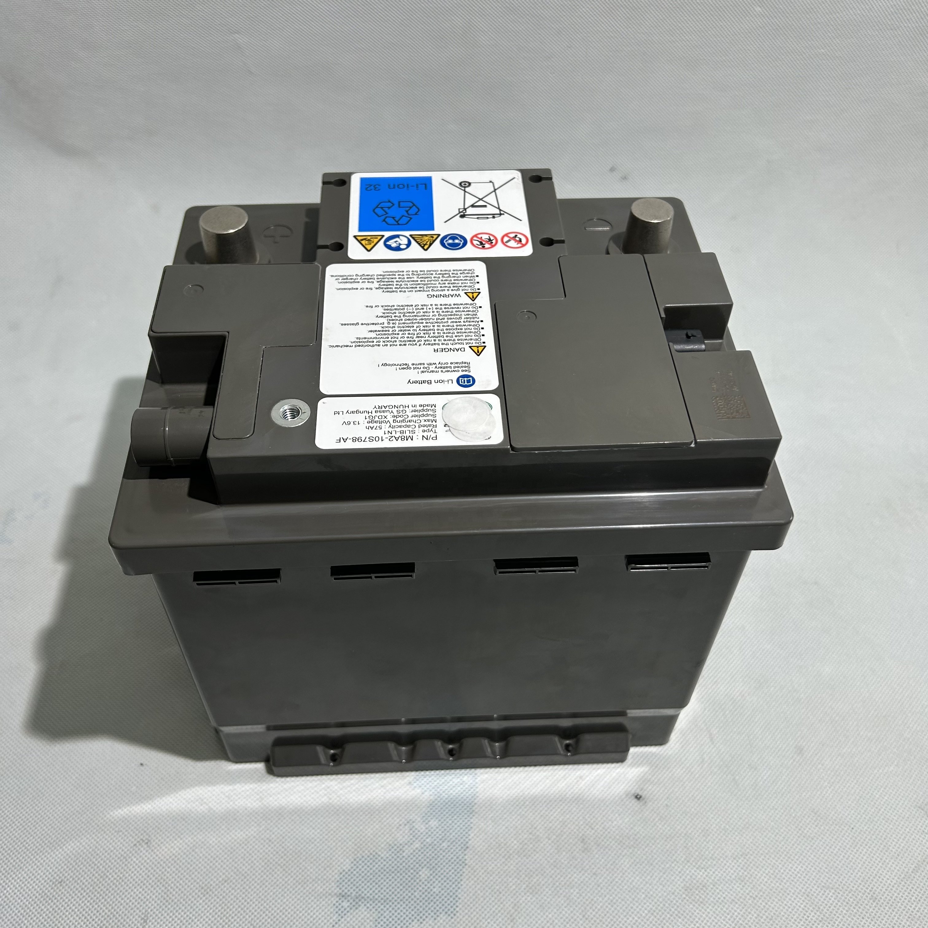 Hot Selling DIN Range Rover, Sport, Executive, Discovery, Defender, 12V 48V, 57Ah Starter Battery Lithium Battery