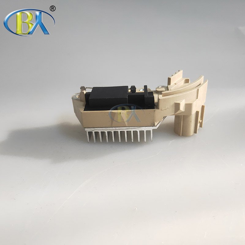 12V Alternator Voltage Regulator IN439 126000-1540 VR-H2005-31A 27060-72370 ARN6439 for DENSO