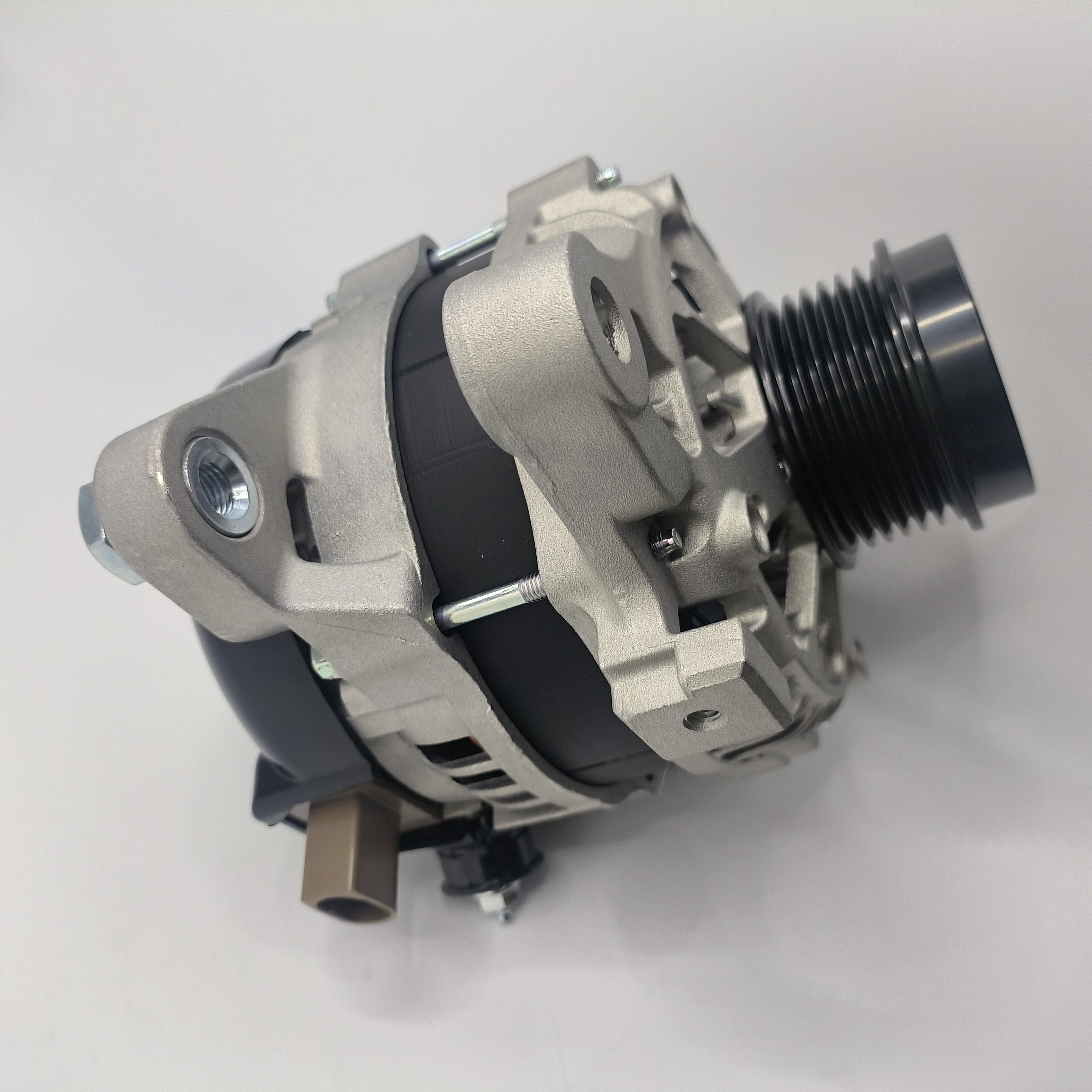 Quality Wholesale 14V 100A 1 Plug Car Alternator 27060-0T340 Automobile Generator for Corolla