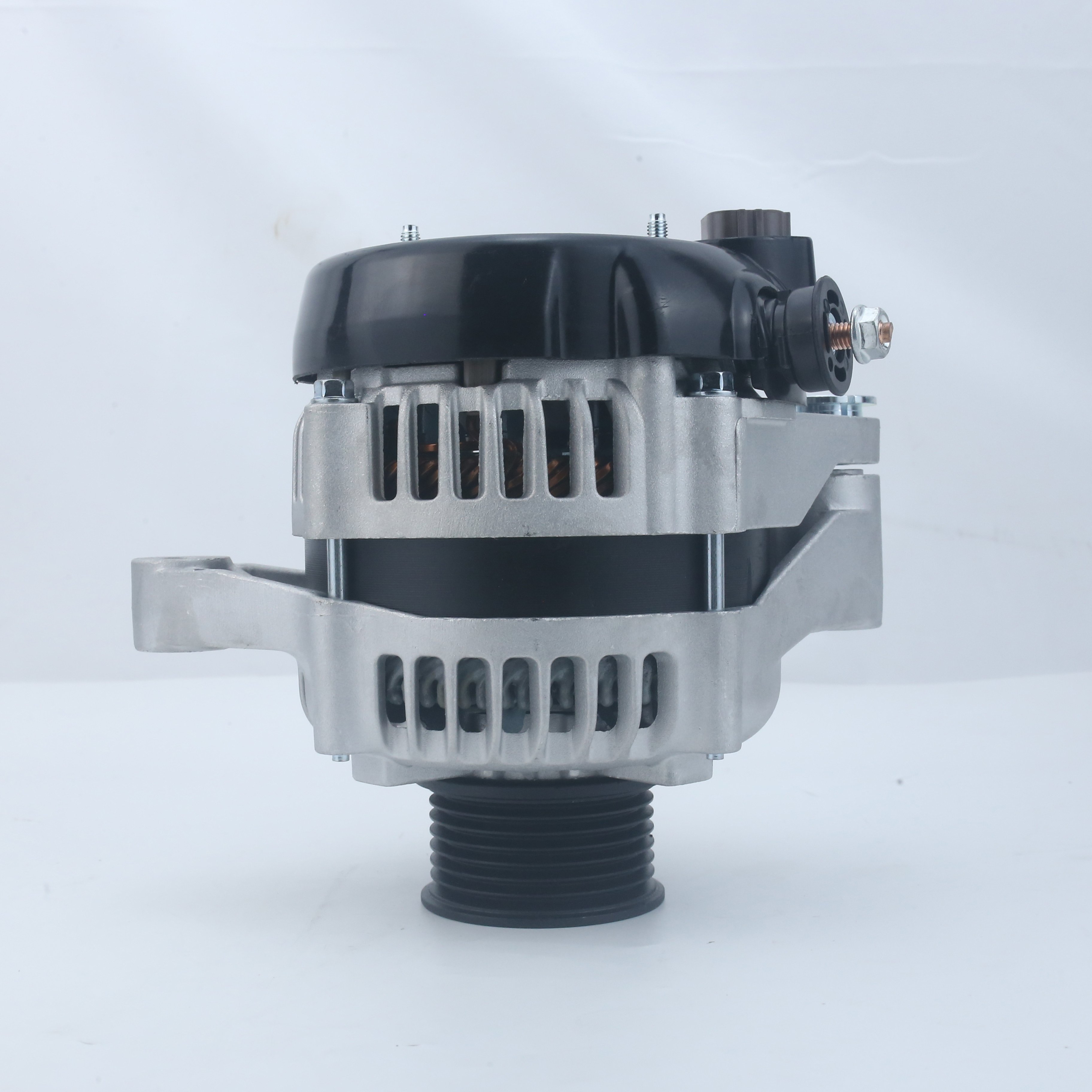 New 12 V Auto Engine Parts Alternator 1KD 2KD 27060-0L020 Car Alternator Assembly 270600L040 Fit for Toyota SUPRA A8