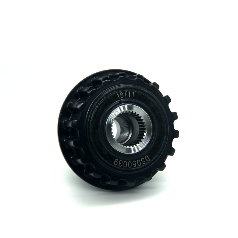 OE 31316804 Alternator Generator Pulley Genuine Original Clutch Gear Car Parts for Volvo XC60/XC90/S80L 6CYL Part