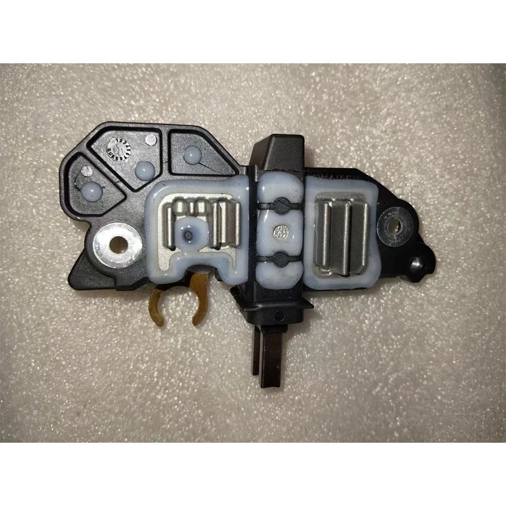 F00M144119 for Bosch Alternator Regulator for DAF /MITSUBISHI/HEULIEZ/IRISBUS/Iveco/ Mitsubishi Motors / TEMSA/Volvo for Car