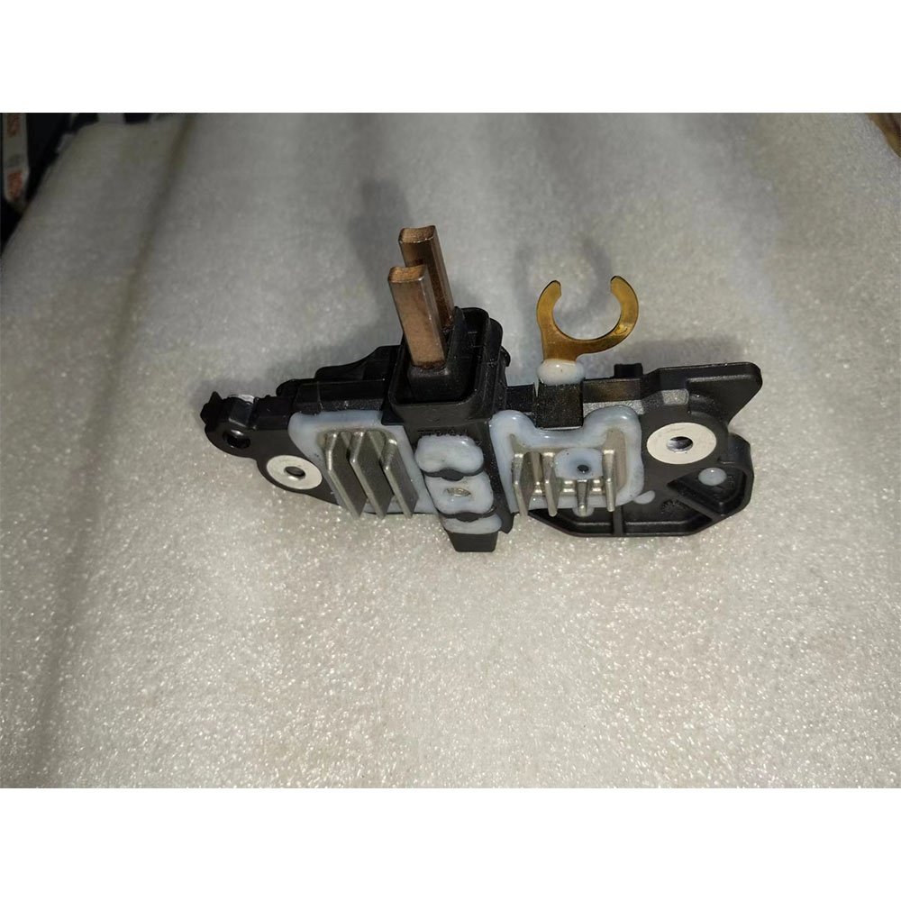 F00M144119 for Bosch Alternator Regulator for DAF /MITSUBISHI/HEULIEZ/IRISBUS/Iveco/ Mitsubishi Motors / TEMSA/Volvo for Car