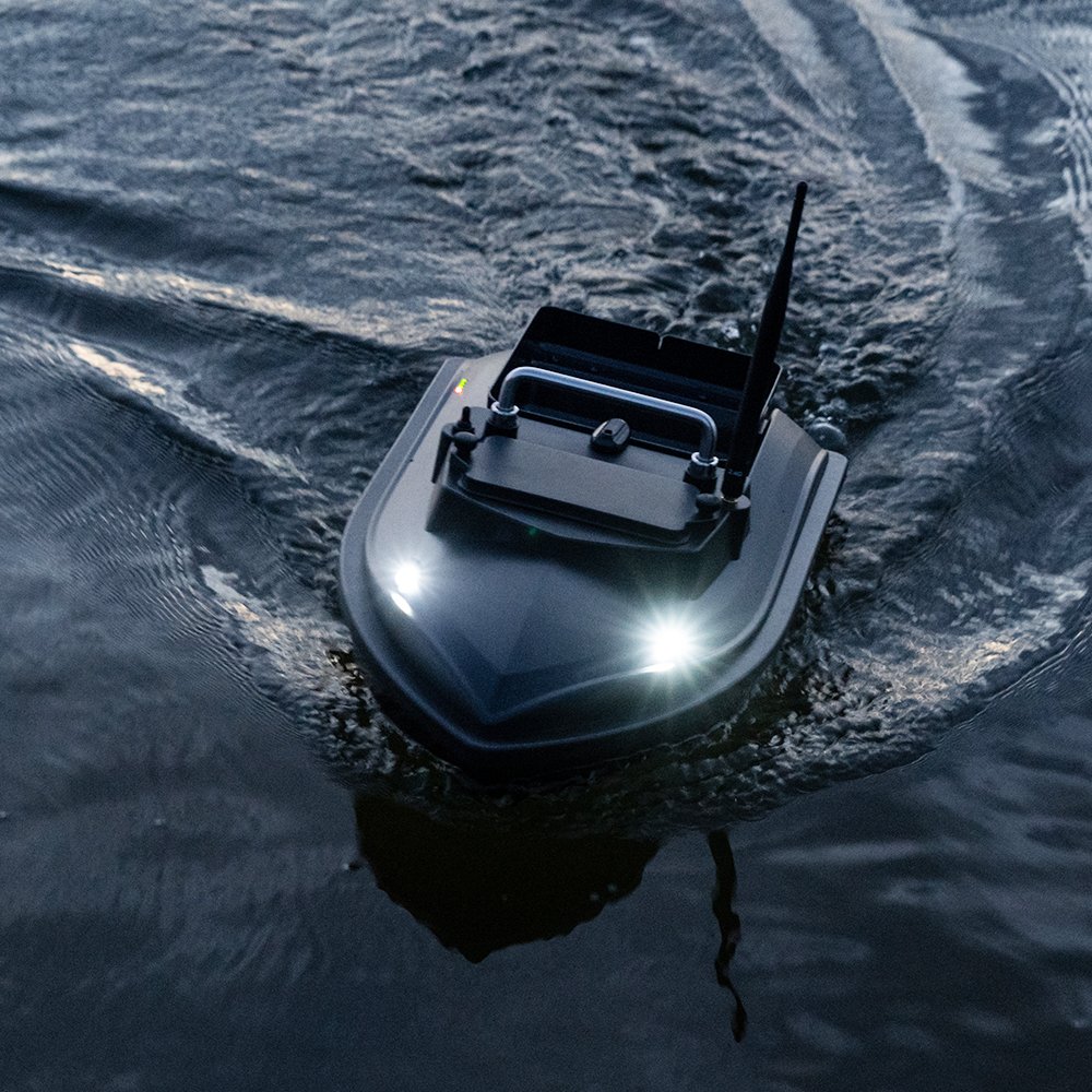 Hot Selling Flytec V050 500m Carp Boat Auto Return Fishing Remote Control Bait Boats for Fishermen Fishing