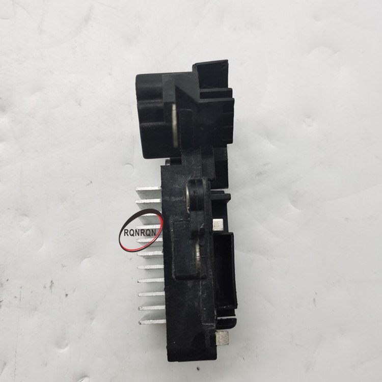 12V 2PIN Alternator Voltage Regulator for DAIHATSU Charade IN227