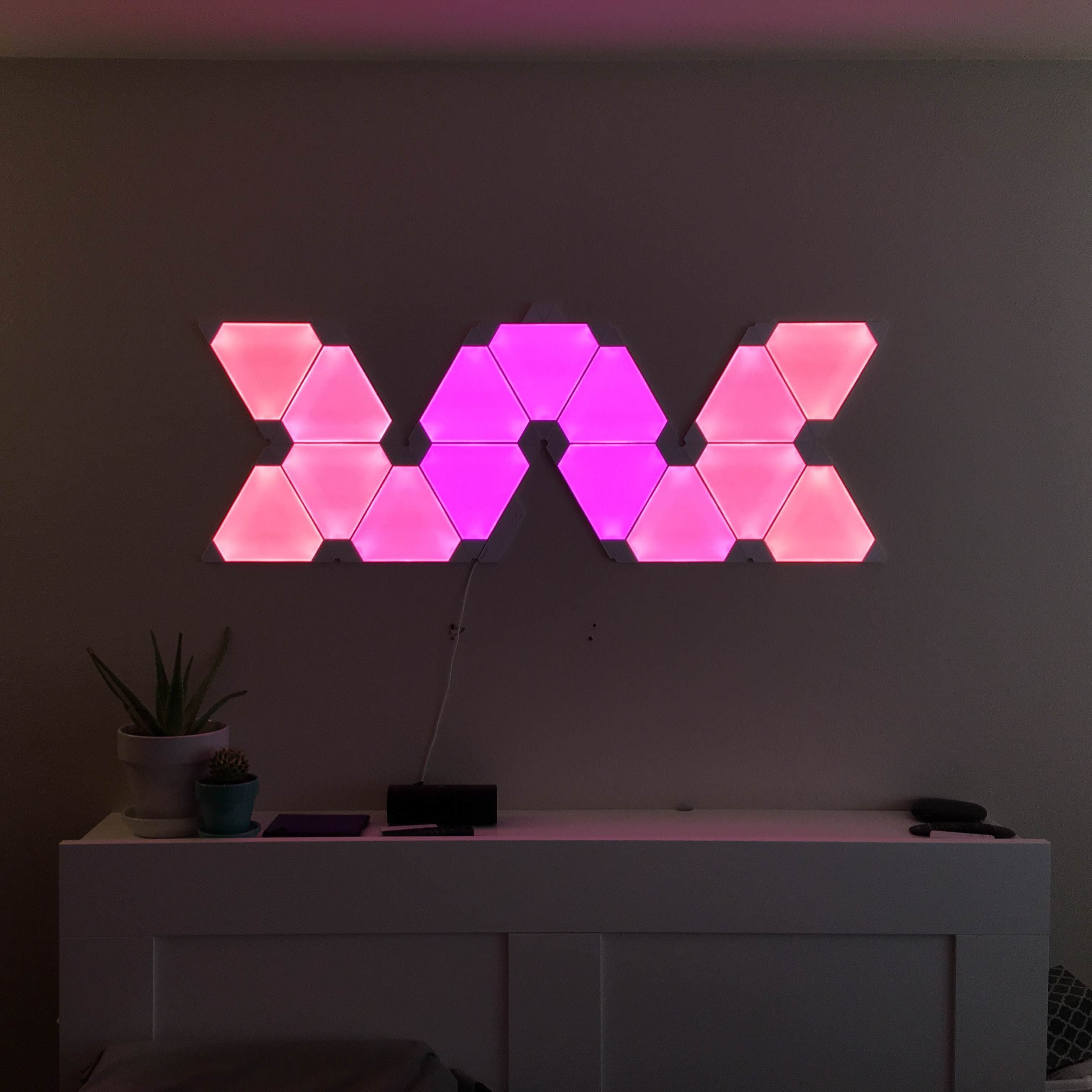 Senseled Triangle Panel Aurora Smart Lighting LED Panel Starter Kit 9pcs X 2w RGBW Led Triangel Panel Lights
