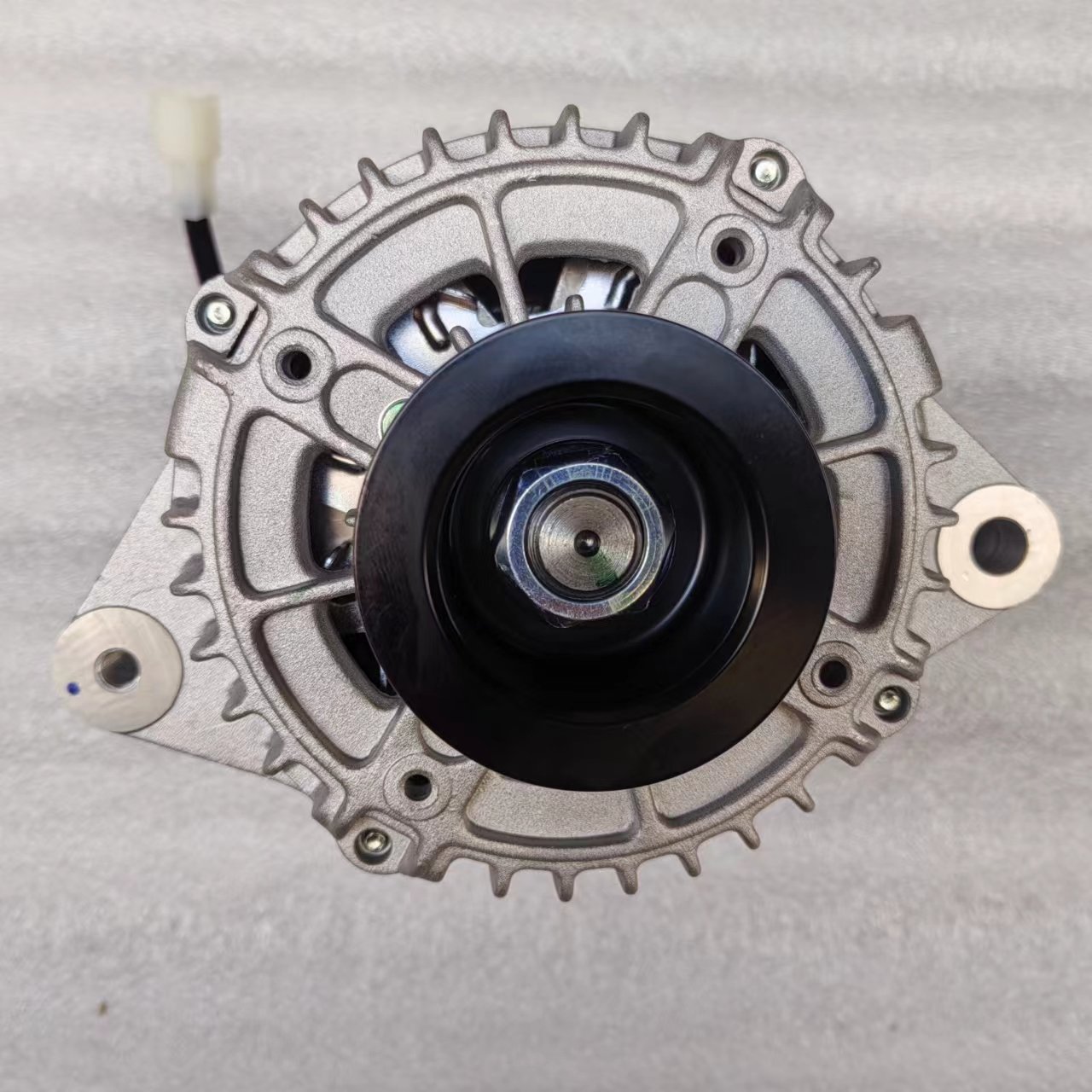 New 48V 12V 24V Can Bus Alternator Assembly for Cars and Trucks for Bus Manufacturing
