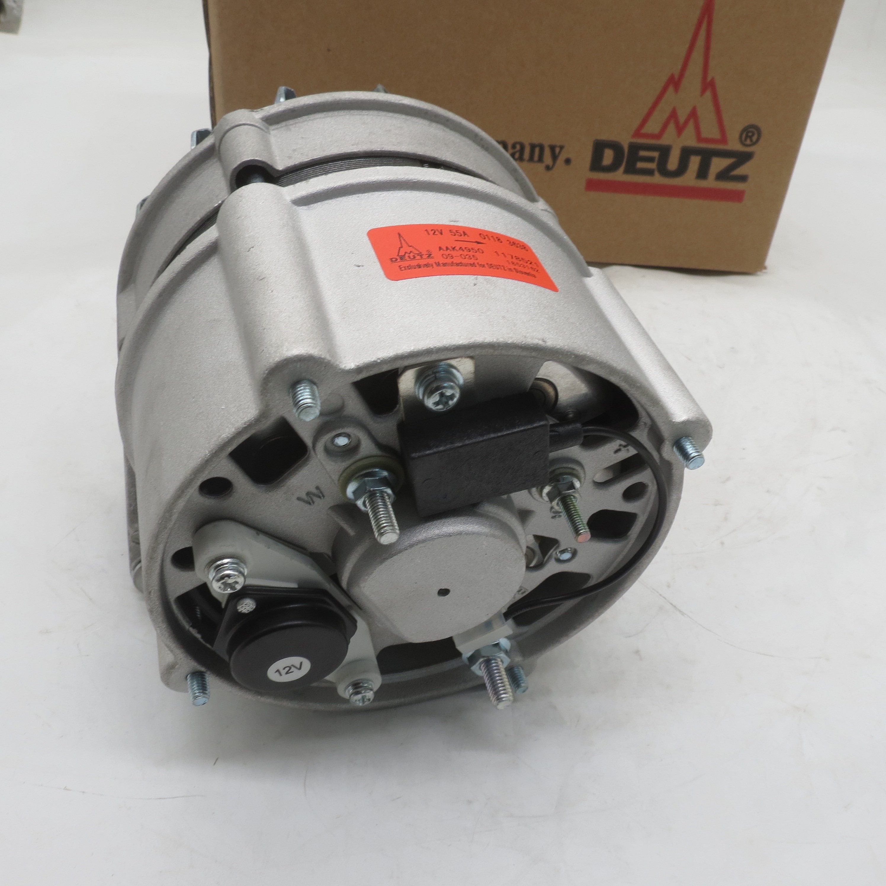 Good Performance Trucks and Cars Auto Parts Generator Alternator 01183638 AAK4950 12V 55A