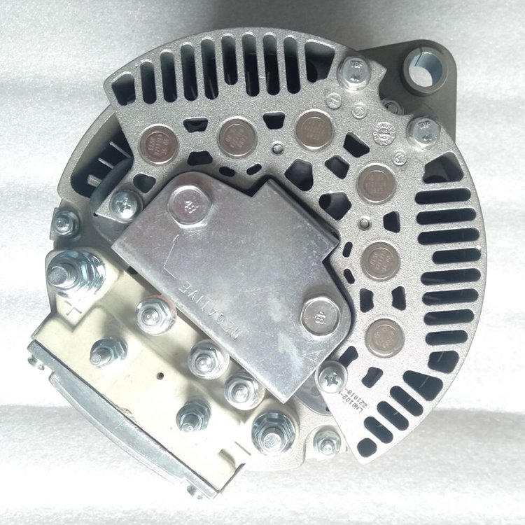 Diesel Engine Parts 24V 200A Alternator Generator A0014740JB