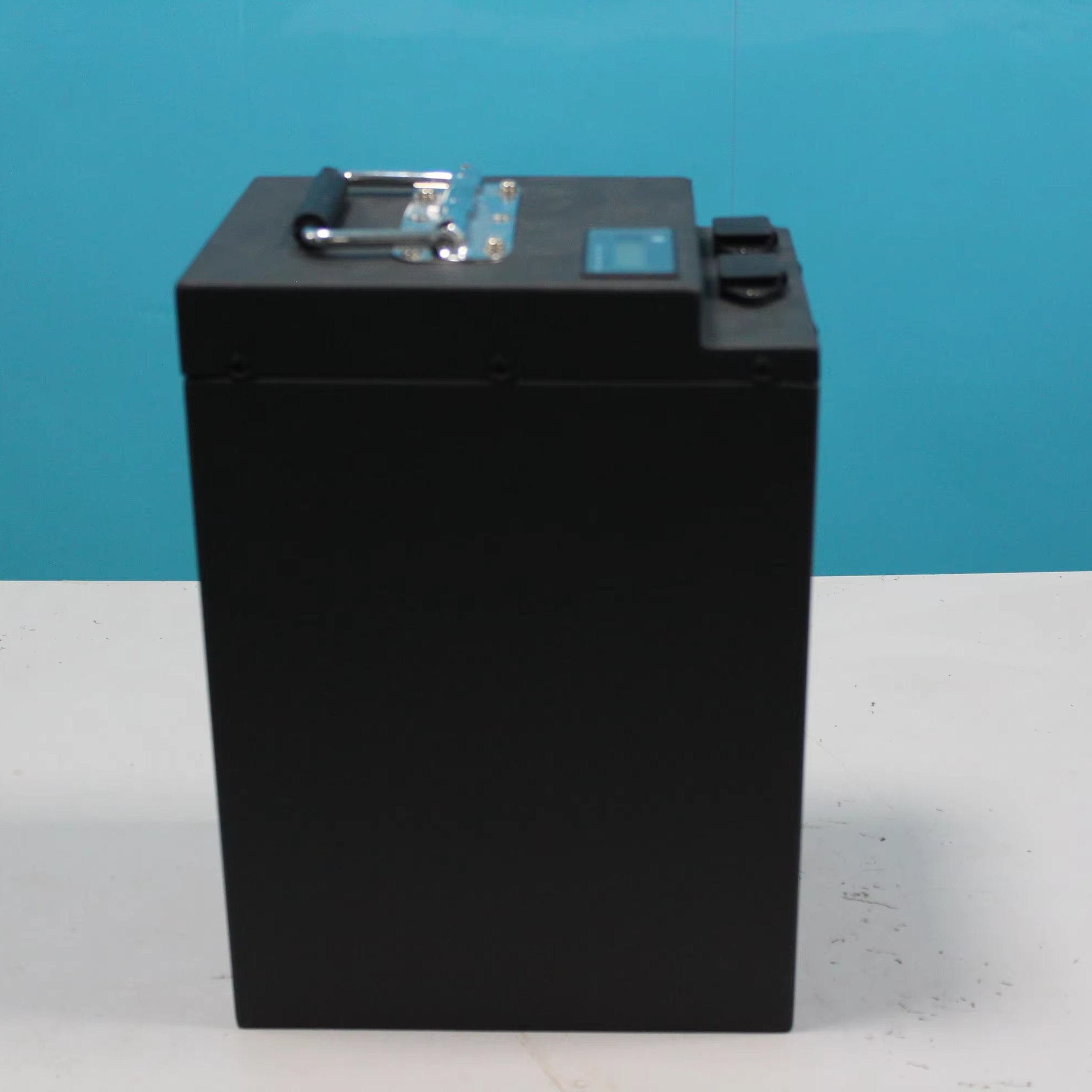 60V 30AH Lithium Ion Battery Pack Upgrade Electric Scooter Lightweight Bee Super Bee Battery for Surron Talaria Ebike Remote