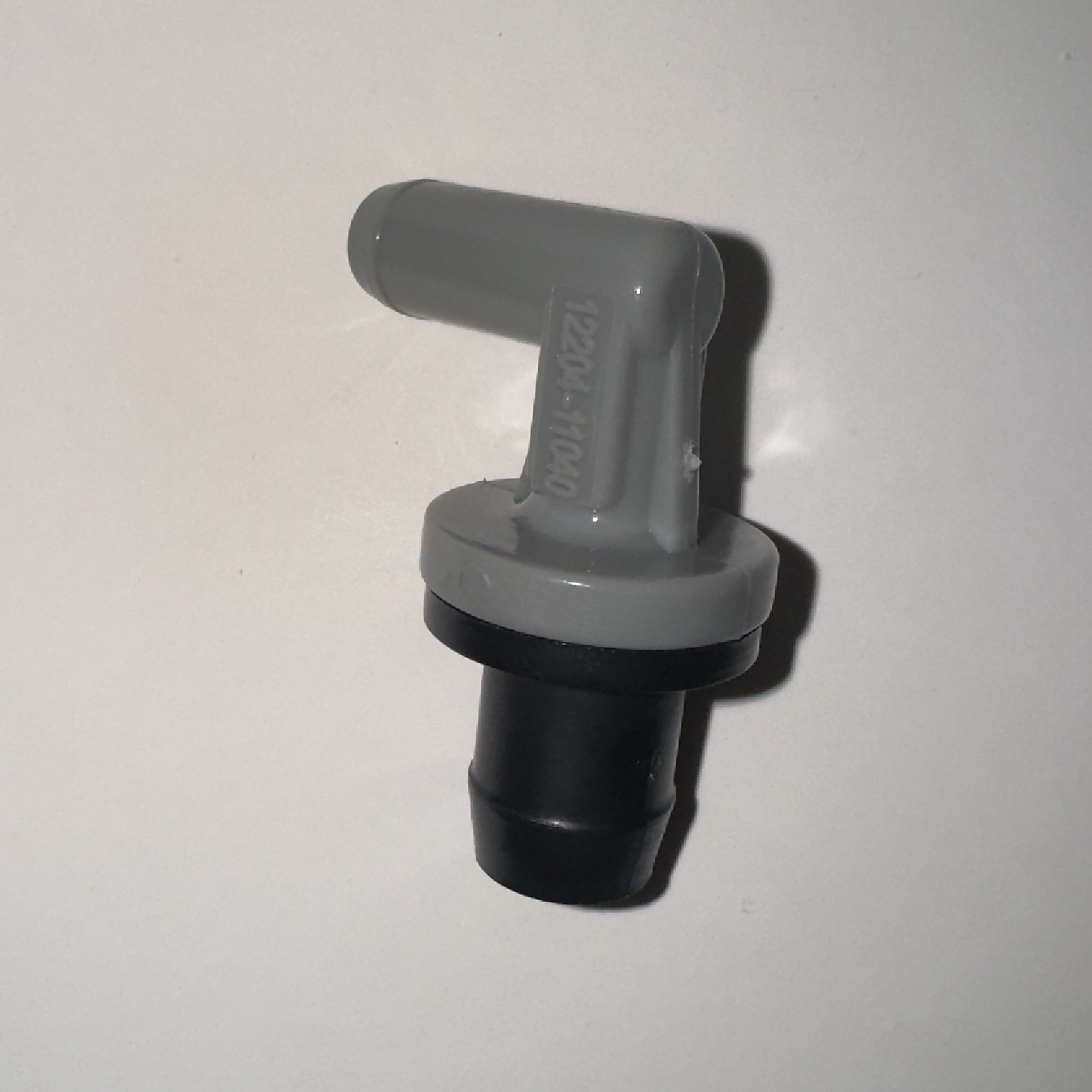 Auto Parts 12204-11040 for X-TRAIL T30 QR20 QR25 PCV Valve