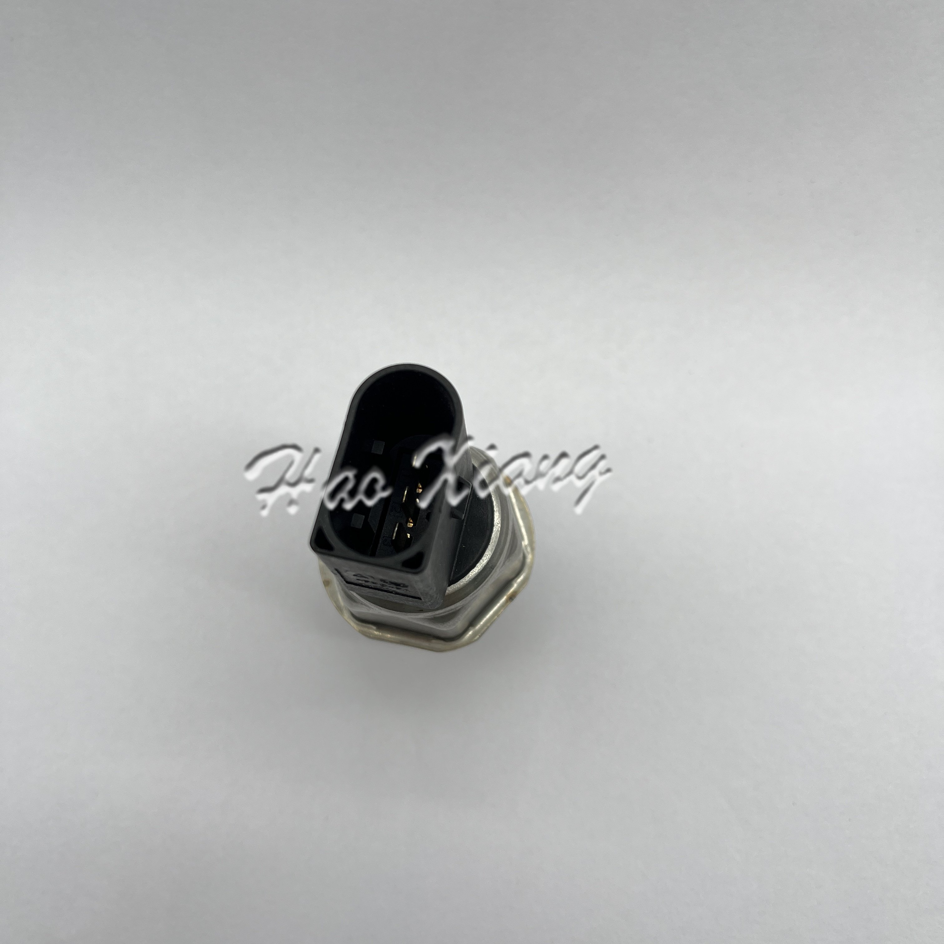 Haoxiang High Quality Auto Fuel Rail Pressure Sensor 55PP07-01 93077508A for Hyundai Kia Terracan Grand Carnival HP 2001-2006