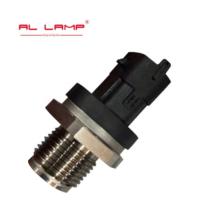 Fuel Pressure Sensor for HYUNDAI 0281006035