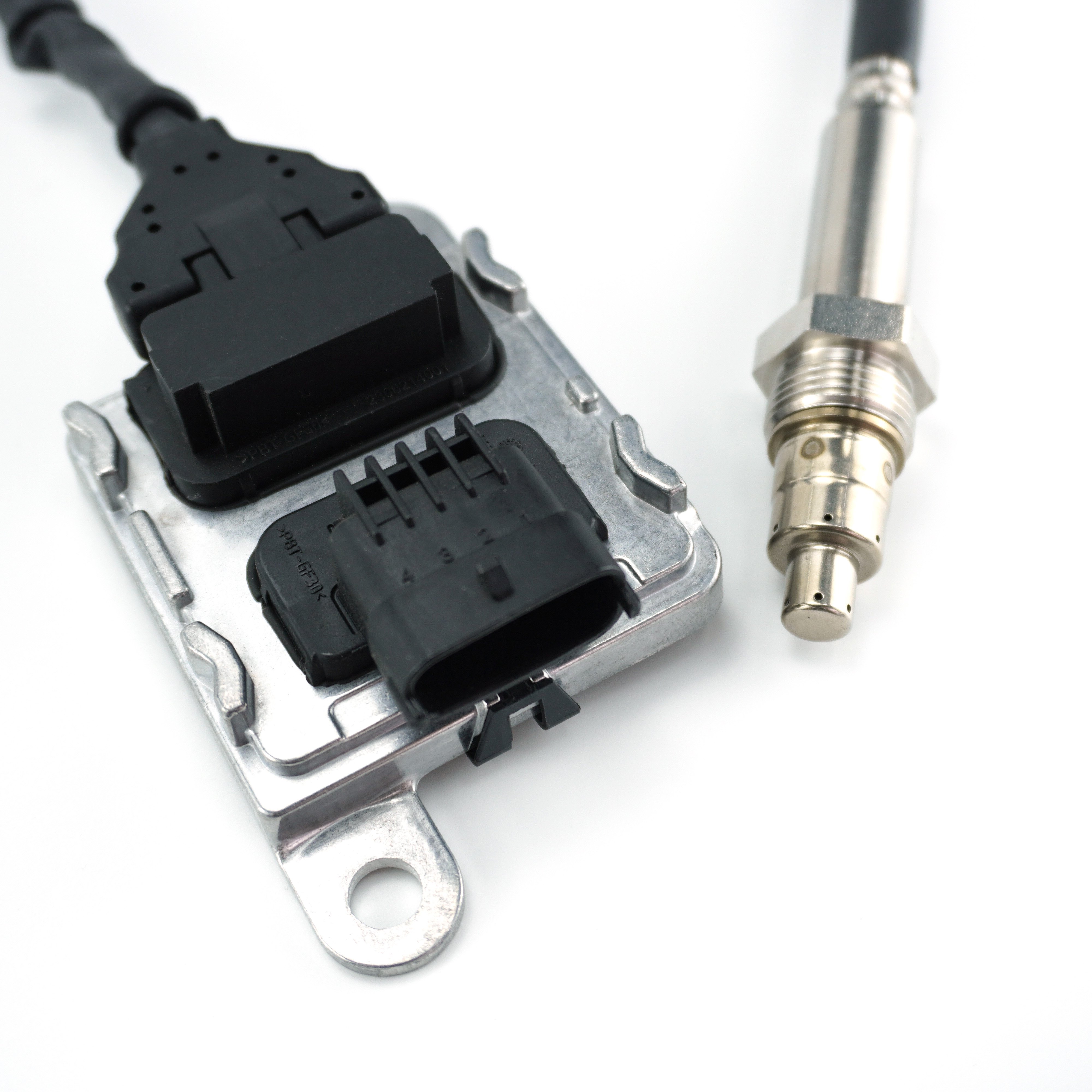 Auto Sensors NOX Sensor 5WK97366 22303391 5WK9 7366 SCR Parts for Volvo Truck VHD VNL VN VNM Mack MP7 MP8 Truck Models